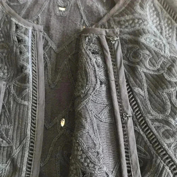 Lucky Brand ☘️ Embroidered Black blouse/jacket Folk Boho Western Indie Small. - Picture 10 of 14